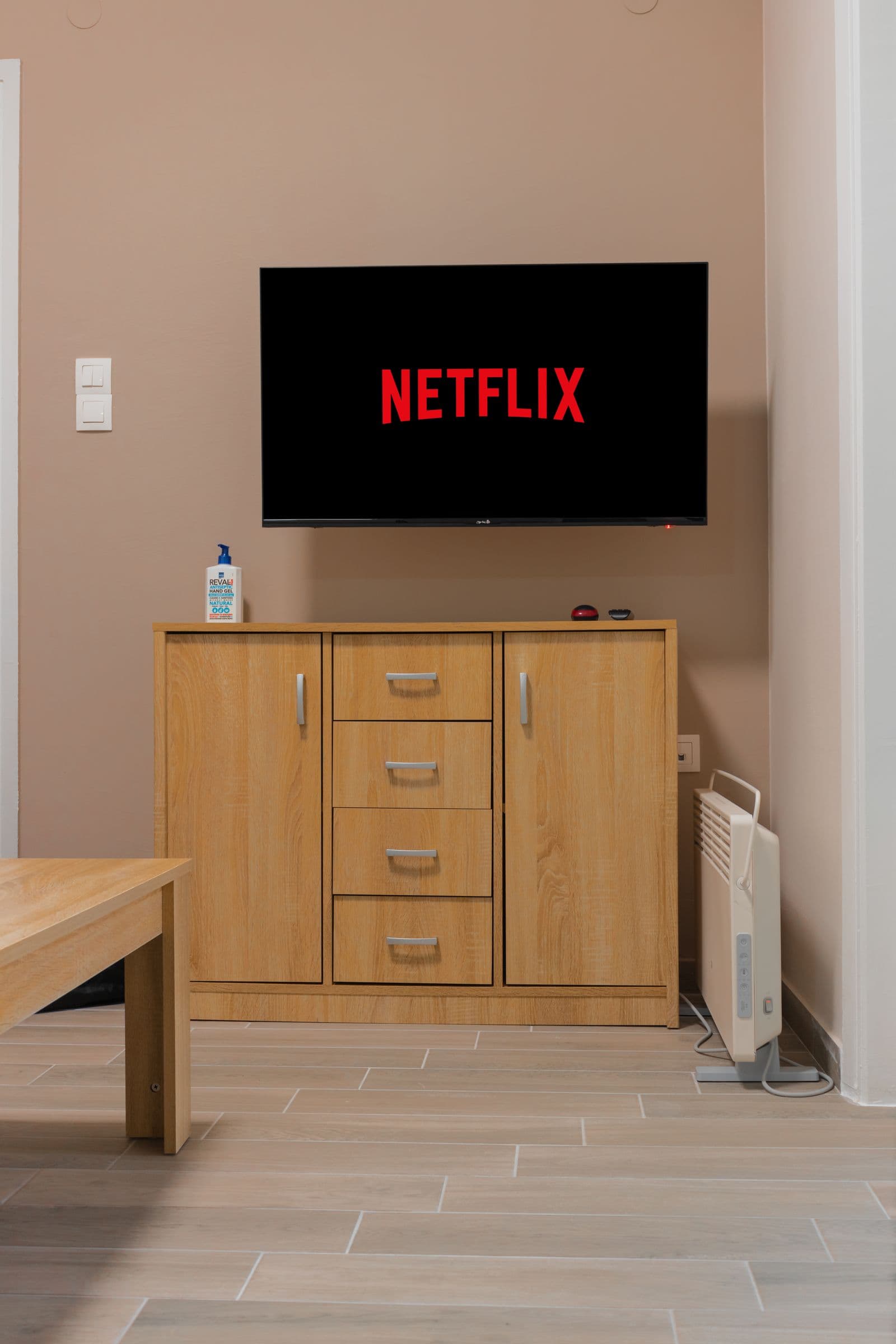 Floating TV Board, Living Room, Winnipeg