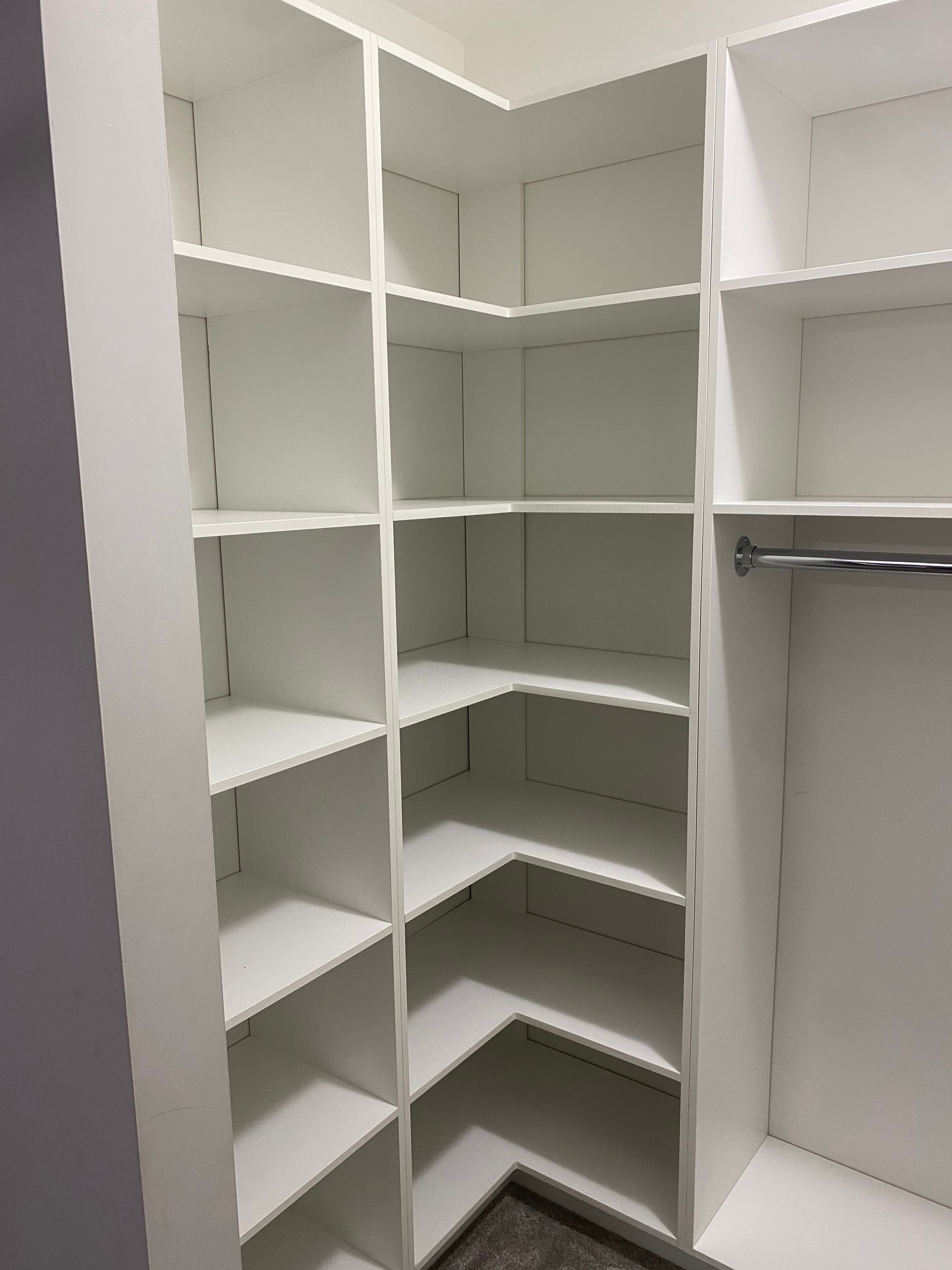 Reach-in Closet, Bedroom, Winnipeg